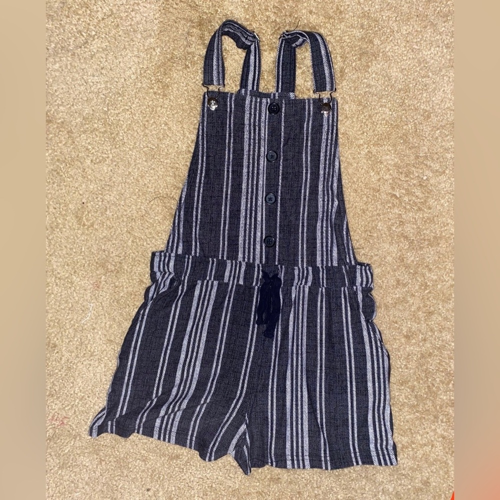 No Boundaries Junior’s Romper Size Small